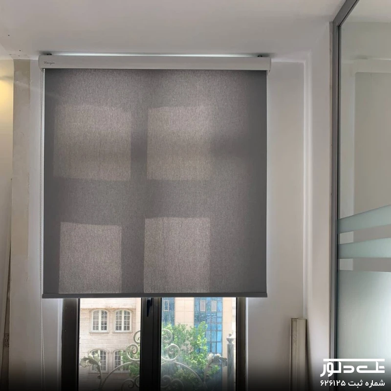 نصب پرده شید رنگین (8).jpg